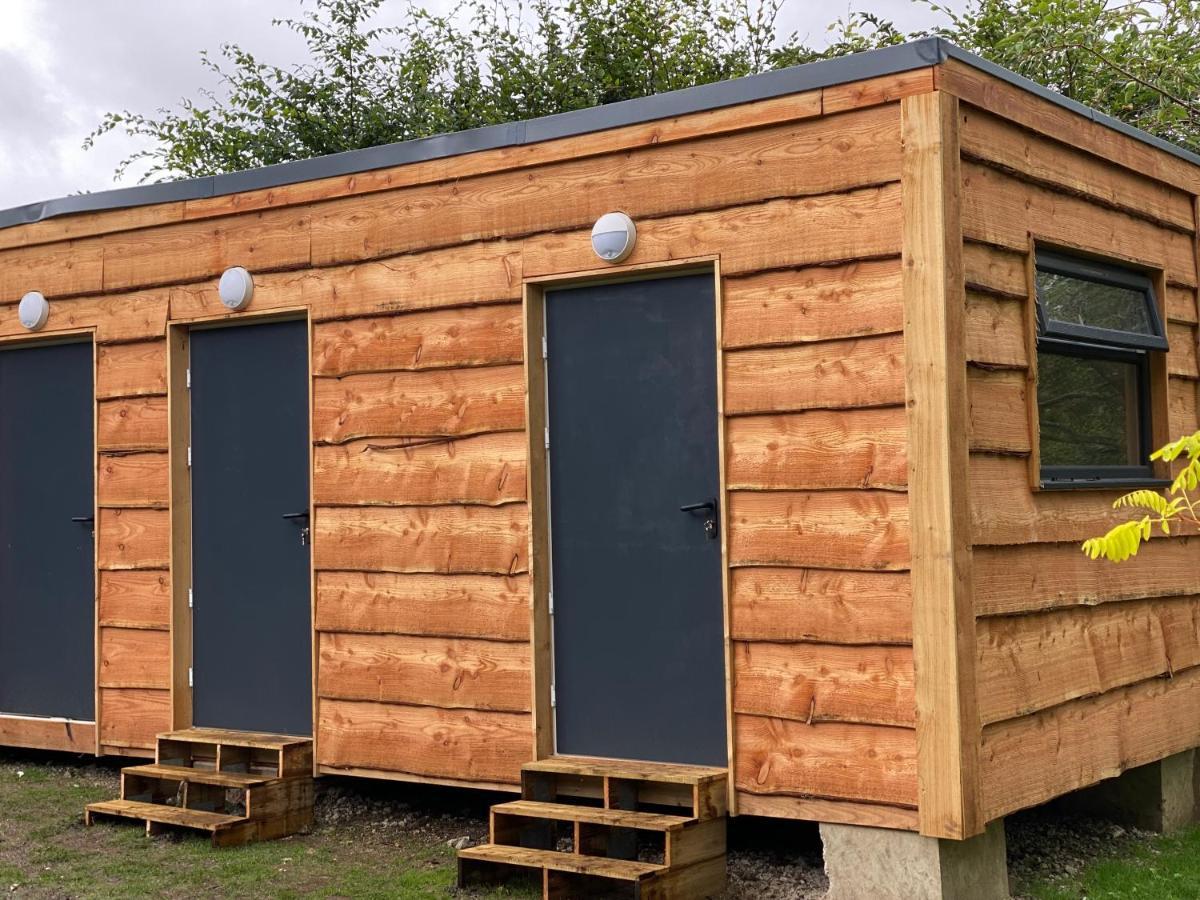 The Piggery Pod Hotel Sittingbourne Exterior photo